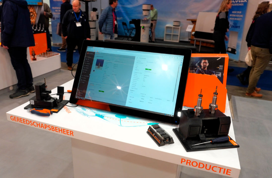 Connected Manufacturing van Hoffmann maakt de communicatie tussen het kantoor en de werkplaats eenvoudiger en transparanter.