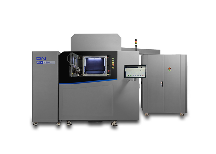 Met de DLX-serie breidt DN Solutions zijn aanbod uit tot een geïntegreerd portfolio voor zowel verspanende als additieve productieprocessen.