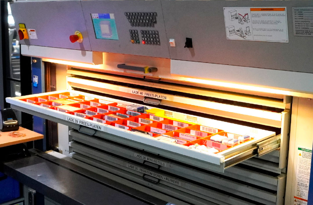 Voorheen was het gereedschapbeheer tijdrovend, foutgevoelig en moesten medewerkers bij een collega vragen om gereedschappen. Dankzij de Matrix 360 is alles gecentraliseerd en overzichtelijk.